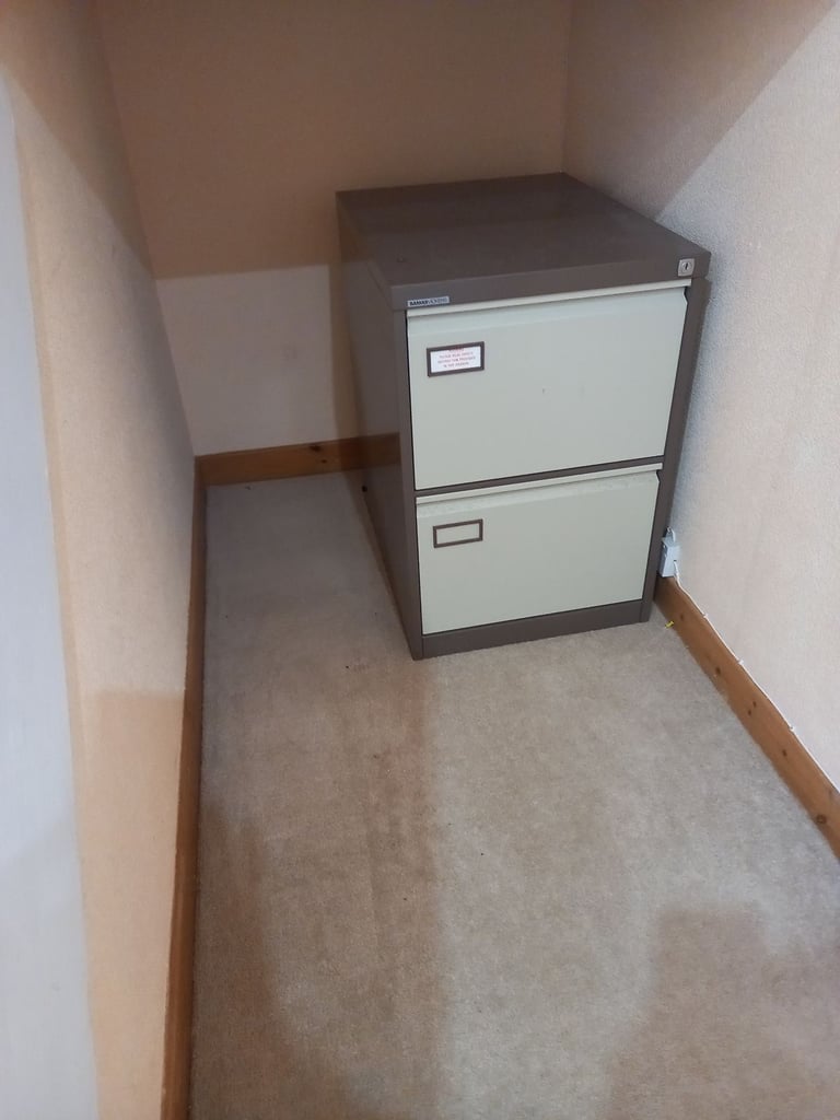 image for Free 2 drawer Filing Cabinet