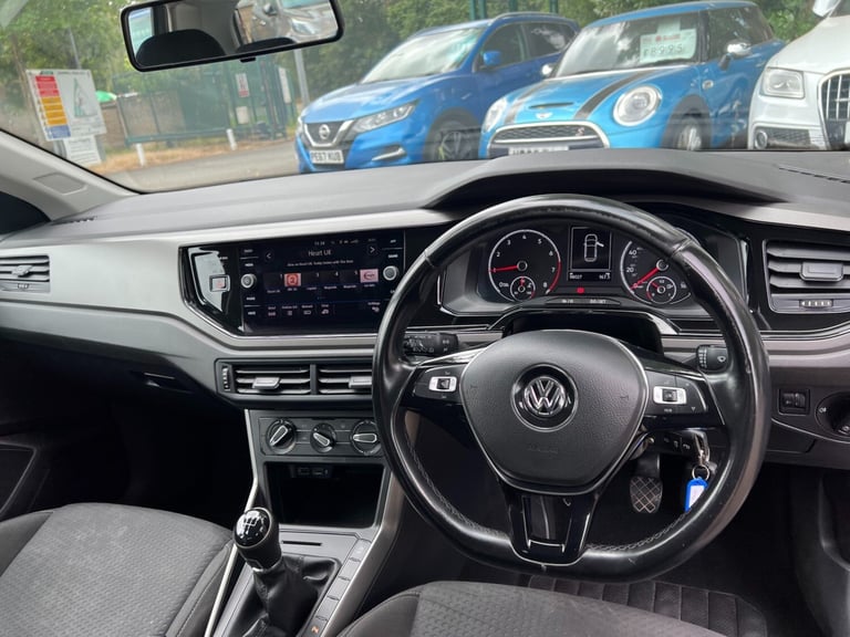 VOLKSWAGEN POLO 1.0 TSI 