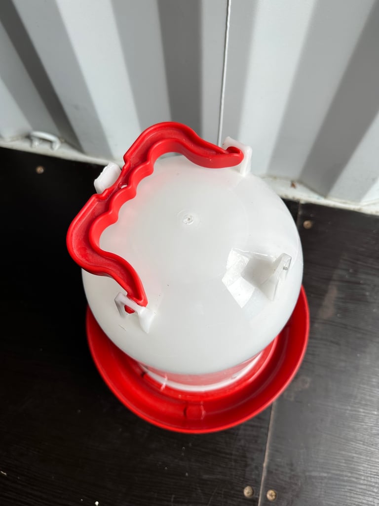 Supa Deluxe Heavy Duty Large Poultry Water Dispenser 12 Litre Quality Drinker