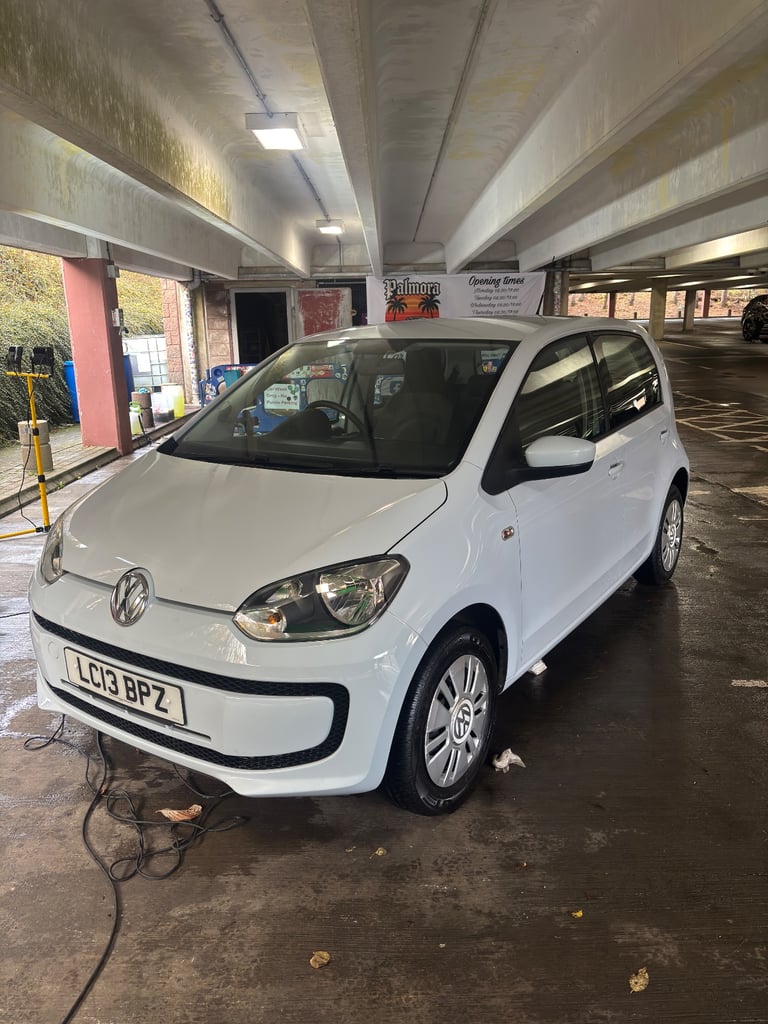 Volkswagen, UP, Hatchback, 2013, Manual, 999 (cc), 5 doors