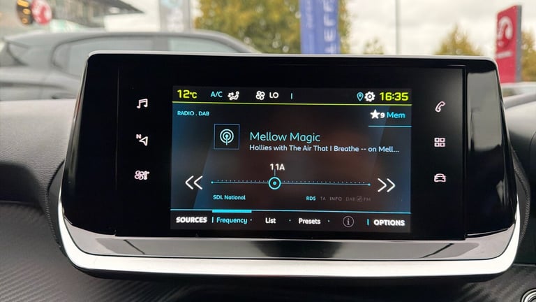 2025 Peugeot 208 50kWh Active Premium + Hatchback 5dr Electric Auto (7.4kW Charger) (136 ps) Hatc...