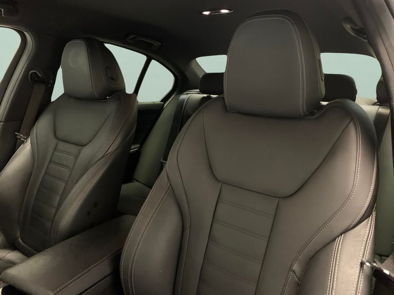 2020 BMW 3 Series 2.0 330e 12kWh M Sport Saloon 4dr Petrol Plug-in Hybrid Auto Euro 6 (s/s) ( Sal...