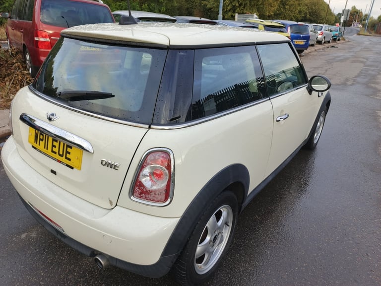 2011 MINI Hatch 1.6 One 3dr HATCHBACK Petrol Manual