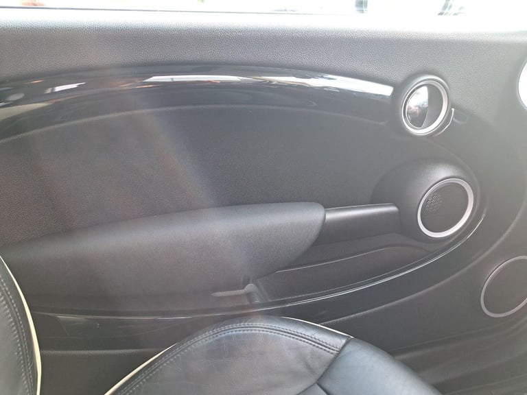 MINI HATCH 2.0 Cooper SD Hatch 2011
