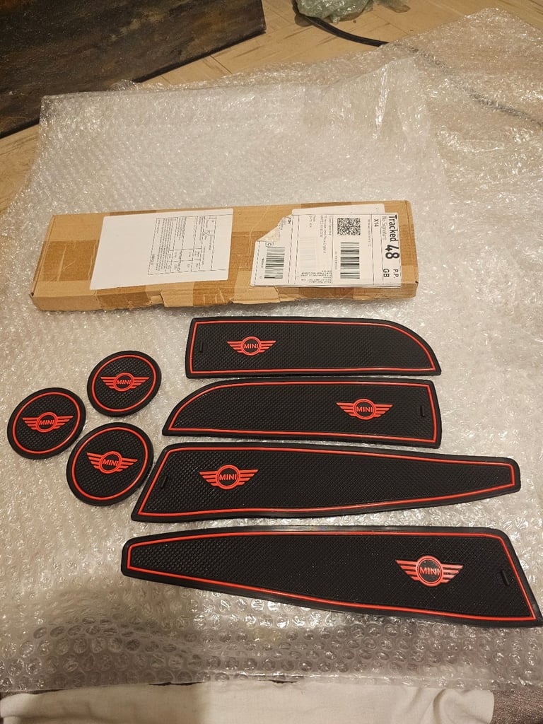 MINI (R56) 2006- 2013 INTERIOR DASHBOARD GATE PAD MATS COOPER RED - RARE