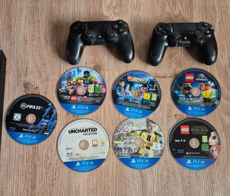 PS4 Console 2 Controls and Games