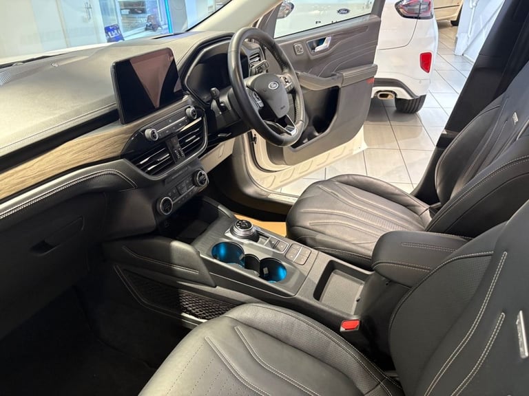 2022 Ford Kuga 2.5 Duratec 14.4kWh Vignale SUV 5dr Petrol Plug-in Hybrid CVT Euro 6 (s/s)  HATCHB...