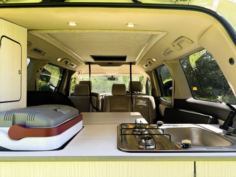 TOYOTA ALPHARD 2005 2.4 PETROL AUTO CAMPER VAN POP TOP ROOF REAR CONVERSION