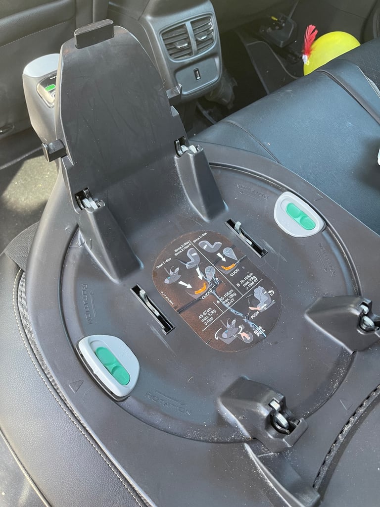 *Spin seat & base* Cybex Cloud Z baby carrier infant car seat with isofix Z base & pram adaptors  