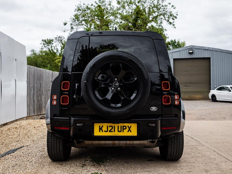 2021 Land Rover Defender 110 2.0 P300 X-Dynamic HSE Auto 4WD Euro 6 (s/s) 5dr ESTATE Petrol Autom...