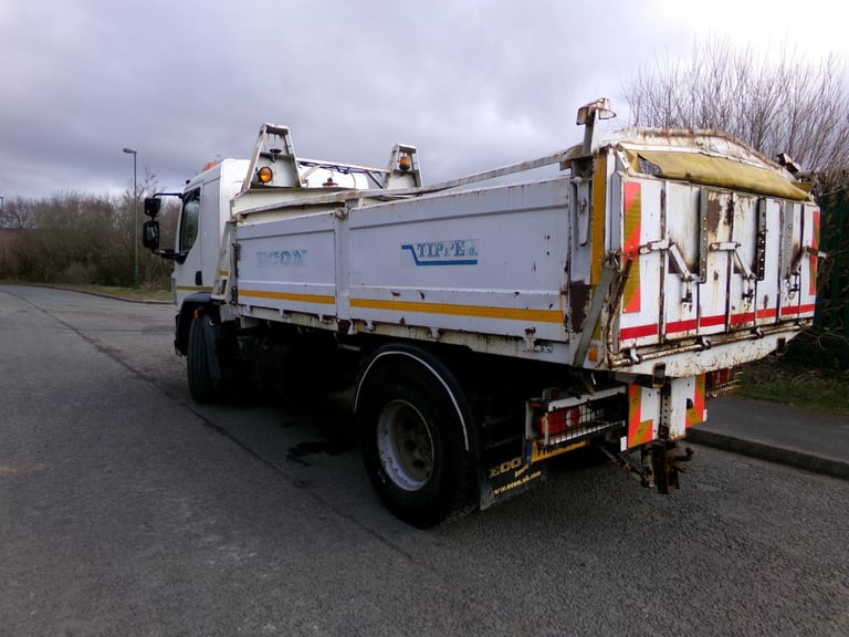 2014 (14) LEYLAND DAF LF 250 ECON TIPPER. 18 TON GVW. TARMAC SPEC BODY. MANUAL