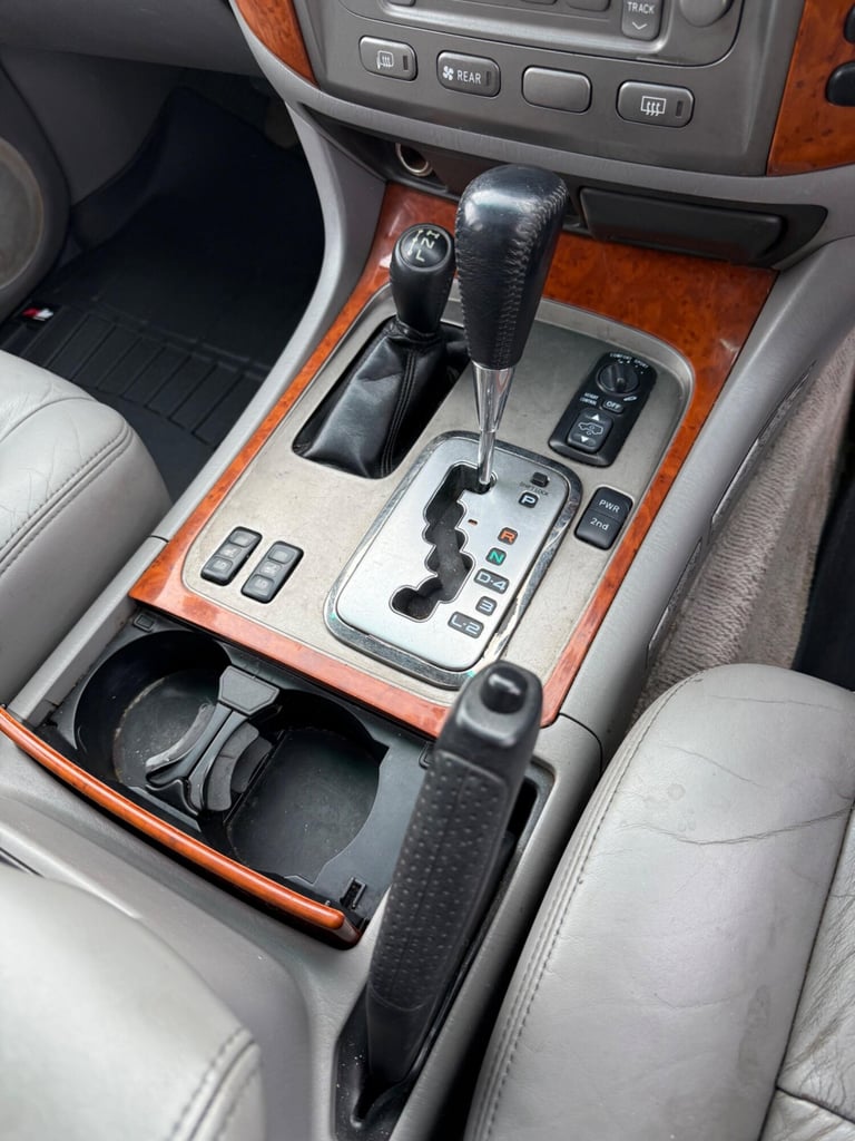  Toyota Land Cruiser Amazon 4.2 TD SUV 5dr Diesel Automatic (282 g/km, 201 bhp) Diesel Automatic