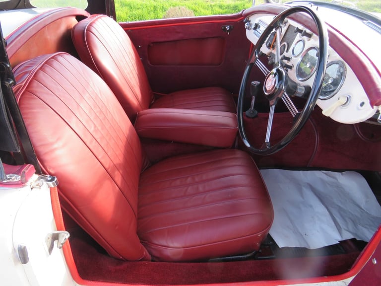 1959 MG MGA ROADSTER Convertible Petrol Manual
