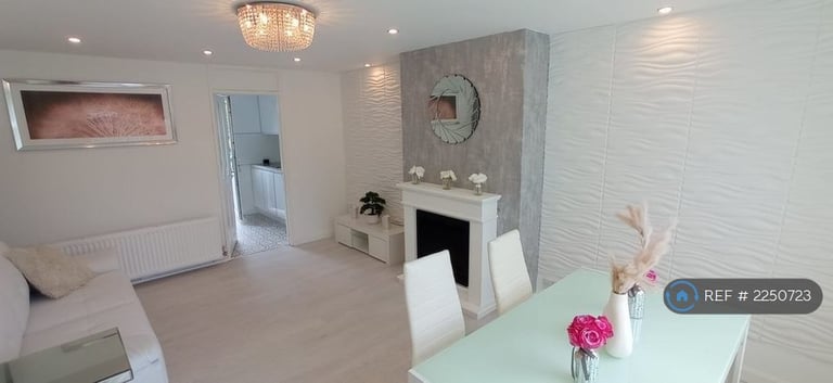 3 bedroom house in St. Leonards Walk, Coventry, CV8 (3 bed) (#2250723)
