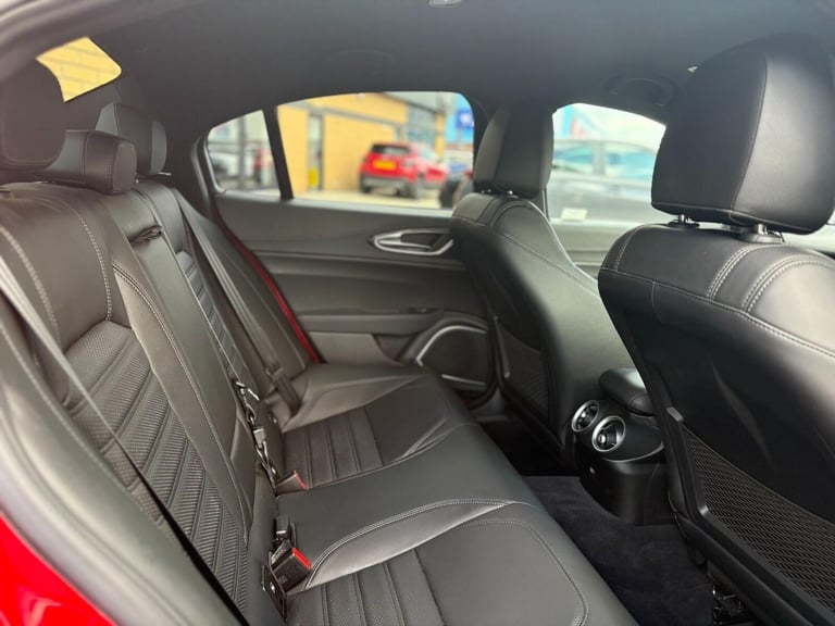 2022 Alfa Romeo Giulia 2.9 V6 Bi-Turbo Quadrifoglio Saloon 4dr Petrol GPF Auto Euro 6 (s/s) (510 ...