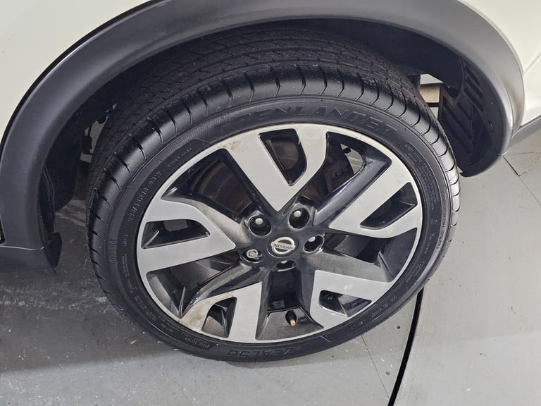 2013 Nissan Juke 1.6 n-tec Euro 5 5dr (17in Alloy) HATCHBACK Petrol Manual