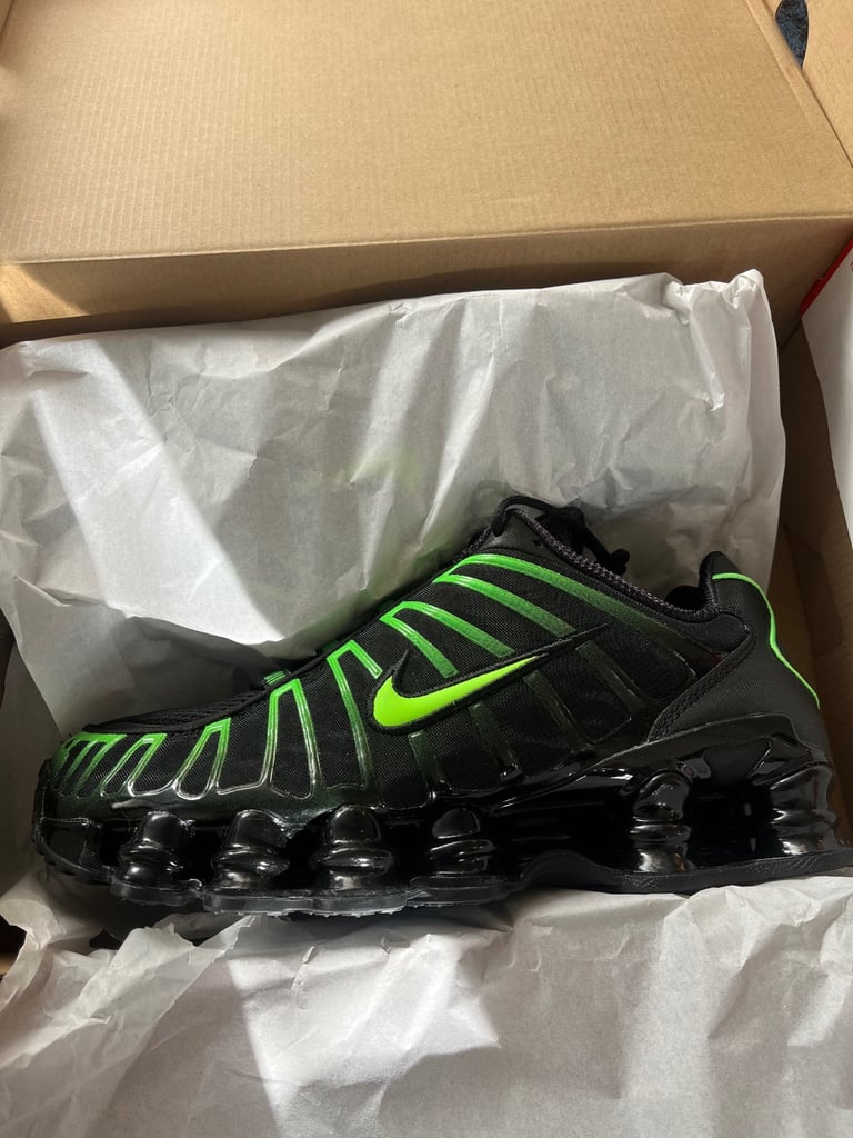 image for Nike Shox Men’s Size 7 Brand New In Box 