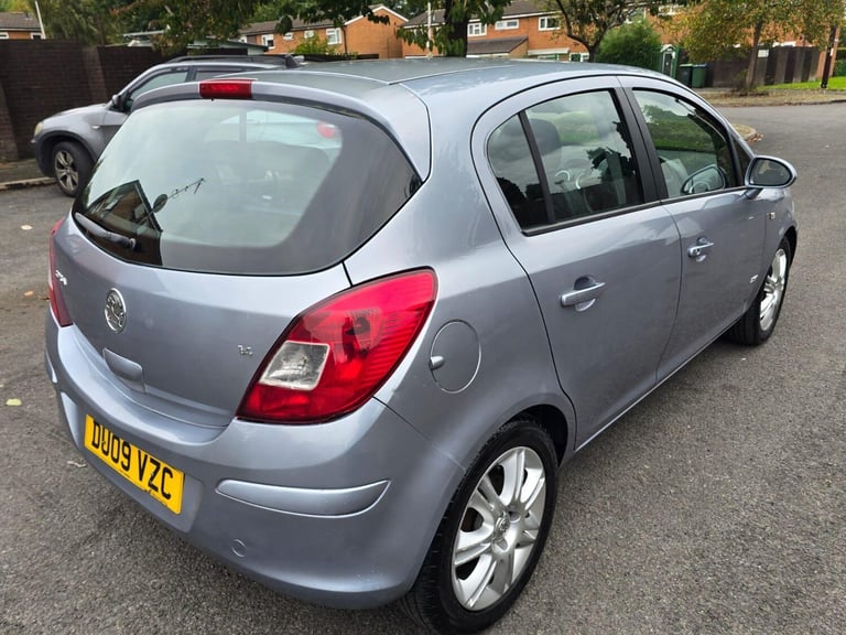 2009 Vauxhall Corsa 1.4i 16V Design 5dr Auto HATCHBACK PETROL Automatic