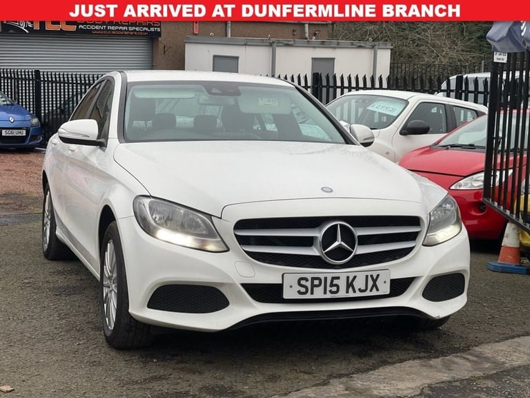 image for 2015 Mercedes-Benz C-Class 2.1 C220 BlueTEC SE Saloon 4dr Diesel Manual Euro 6 (s/s) (170 ps) Sal...
