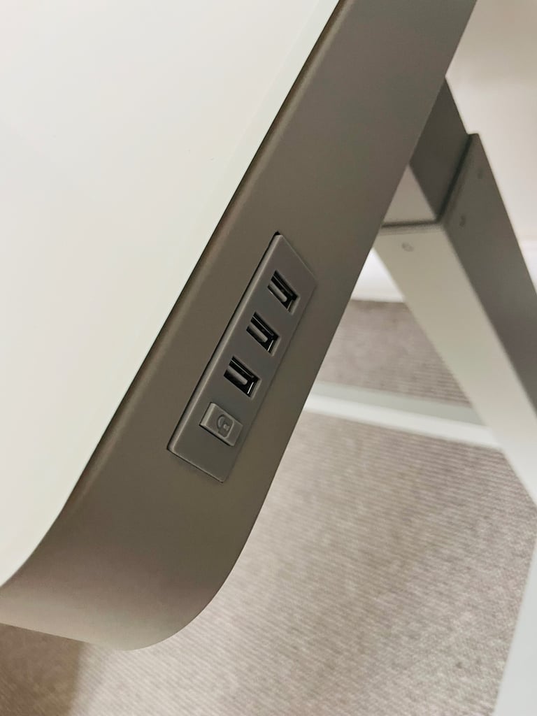 Tresanti Adjustable Height Office Desk
