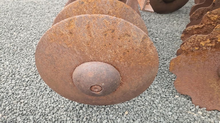 Tractor three point linkage discs 