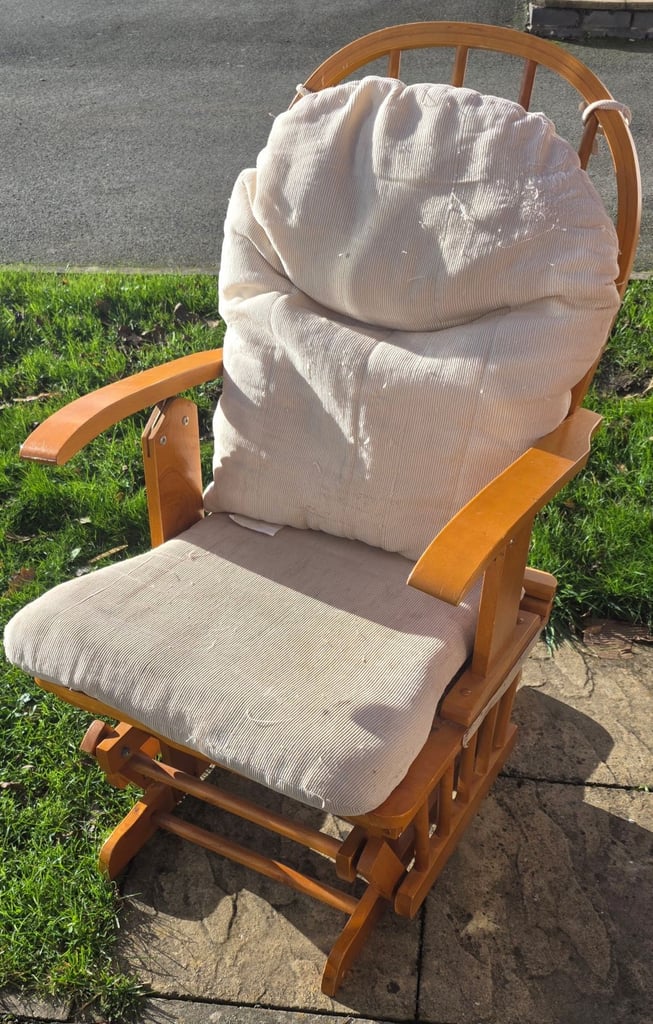 Recliner glider rocking nursing chair 