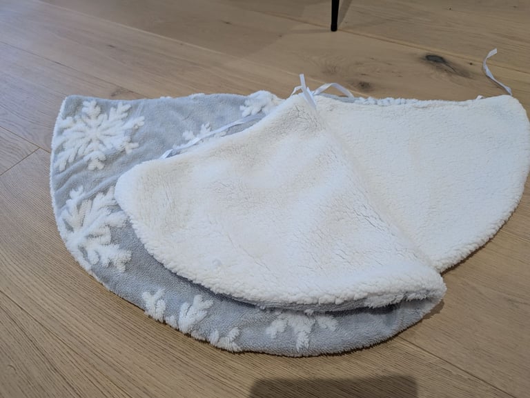 Christmas Tree Skirt