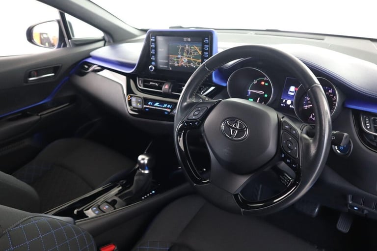 2020 Toyota C-HR 1.8 VVT-h Dynamic CVT Euro 6 (s/s) 5dr HATCHBACK PETROL/ELECTRIC Automatic