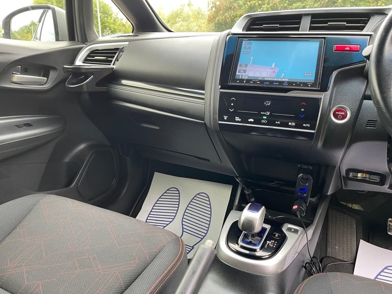 2013 Honda Fit  1.5 HYBRID/PETROL L PACKAGE ULEZ AUTO REVCAM ALLOY Hatchback Petrol/Electric Hybr...
