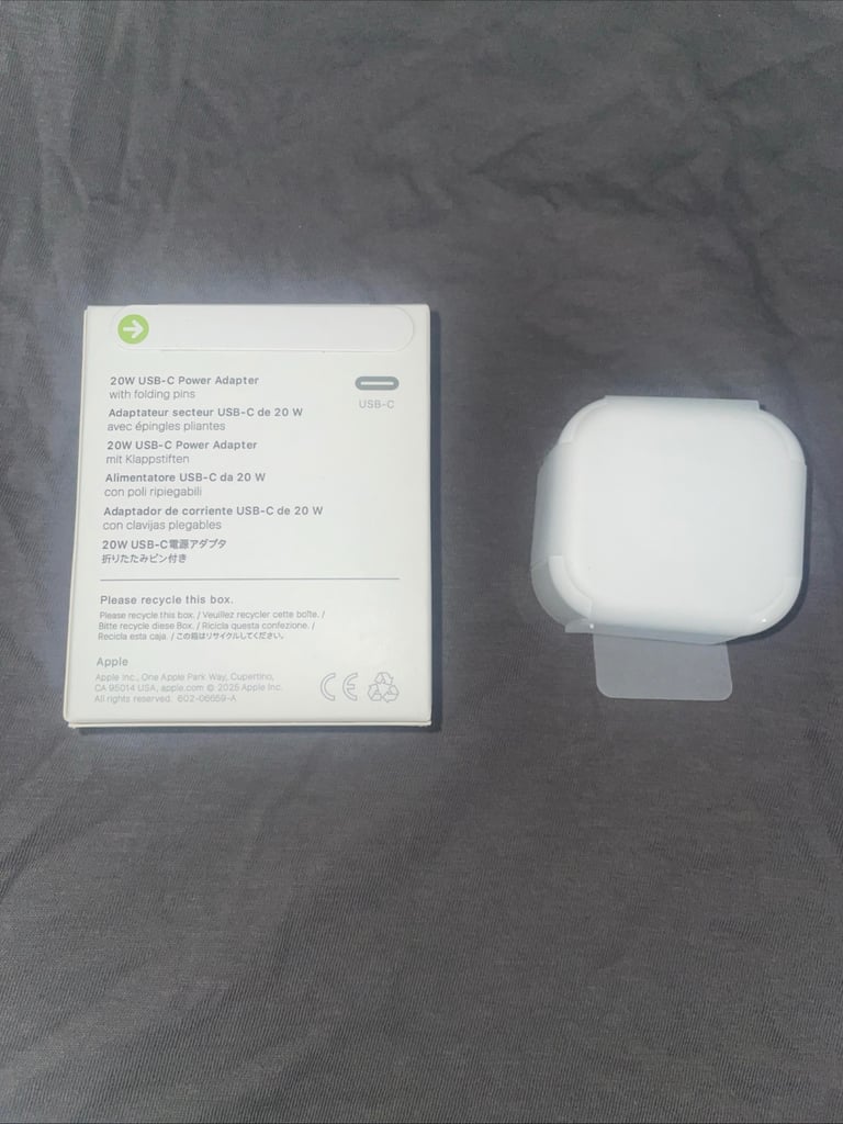 image for [SEALED] Apple 2w Charger Plug 