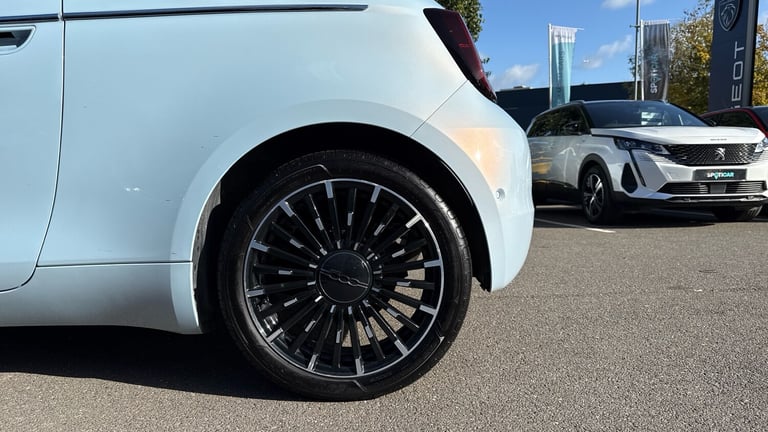 2022 Fiat 500e C 42kWh La Prima Convertible 2dr Electric Auto (118 ps) Convertible Electric Autom...