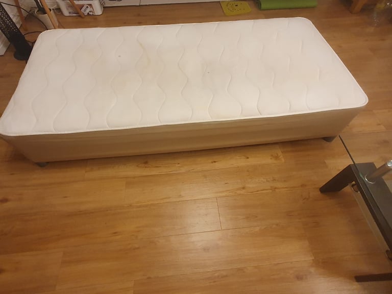 image for Single bed with inbuilt mattress free to collect 