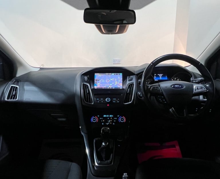 2016 Ford Focus 1.0 EcoBoost 125 Titanium 5dr HATCHBACK PETROL Manual