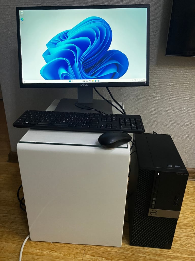 image for full pc setup Dell 3040 G4400 @ 3.30Ghz 16GB ram 60G SSD+1TB HDD FHD 22" monitor W11