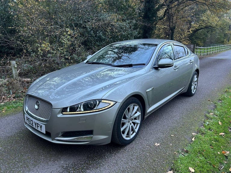 image for  Jaguar XF 3.0d V6 Luxury Auto Euro 5 4dr Diesel Automatic