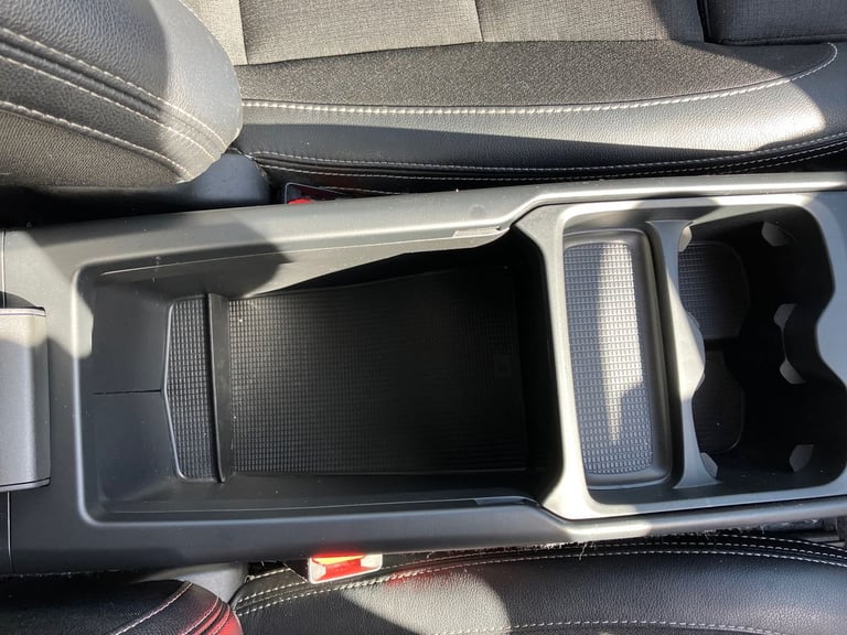 2019 Volvo XC40 1.5 T3 Momentum Pro 5dr Estate PETROL Manual