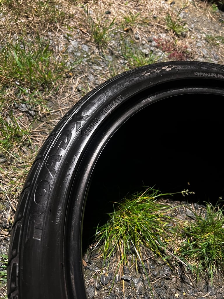 275/35/20 102 Y XL Road X Run Flat Extra Load 