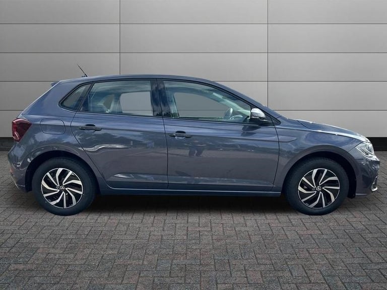2022 Volkswagen Polo Life 1.0 TSI 95PS 5-speed Manual 5 Door MANUAL Hatchback Petrol Manual
