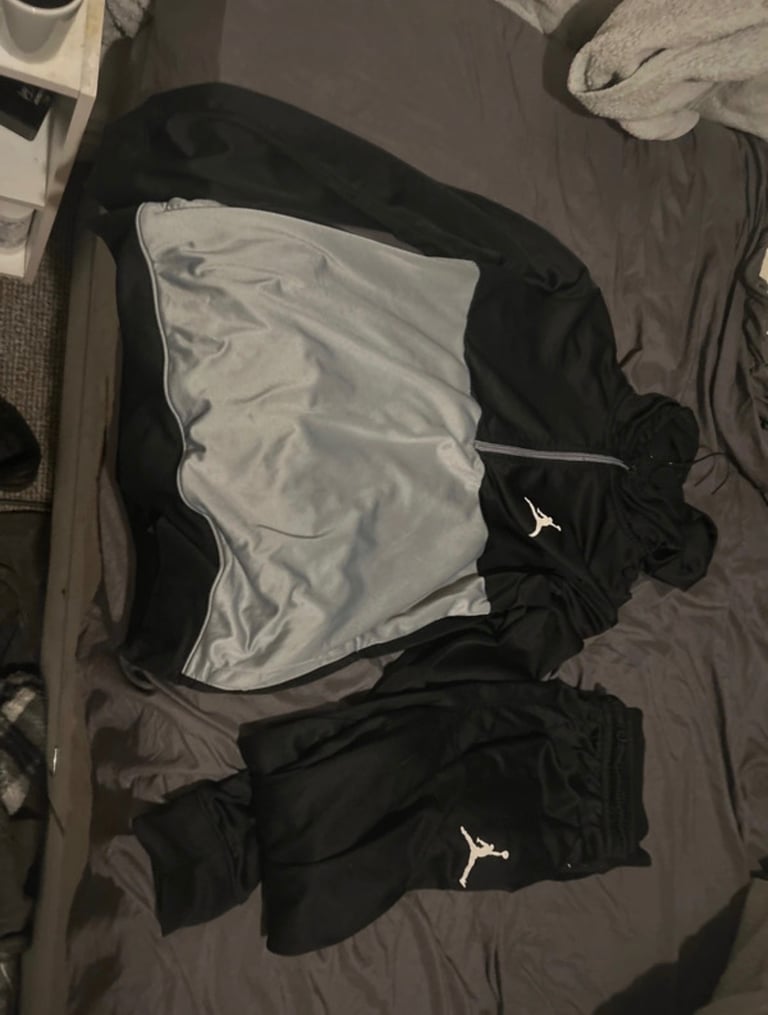 image for Nike air jordan tracksuit 12-14
