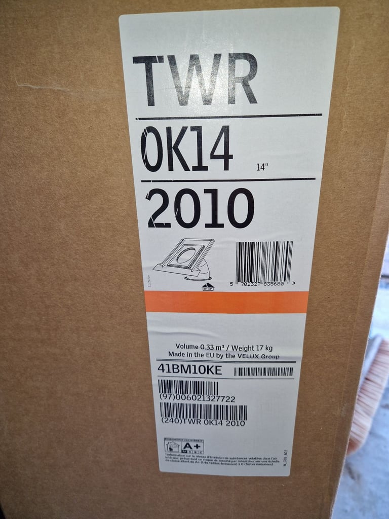 VELUX TWR 0K14 2010 - 14; Rigid Sun Tunnel for Tiles.