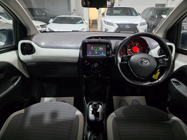 2015 Toyota AYGO 1.0 VVT-i x-pression x-wave x-shift Euro 5 5dr Euro 5 HATCHBACK Petrol Automatic