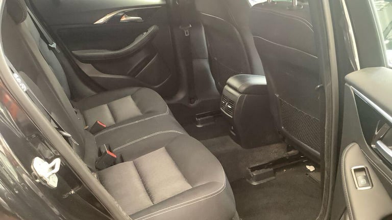  Infiniti Q30 1.5d SE Euro 6 (s/s) 5dr Diesel Manual