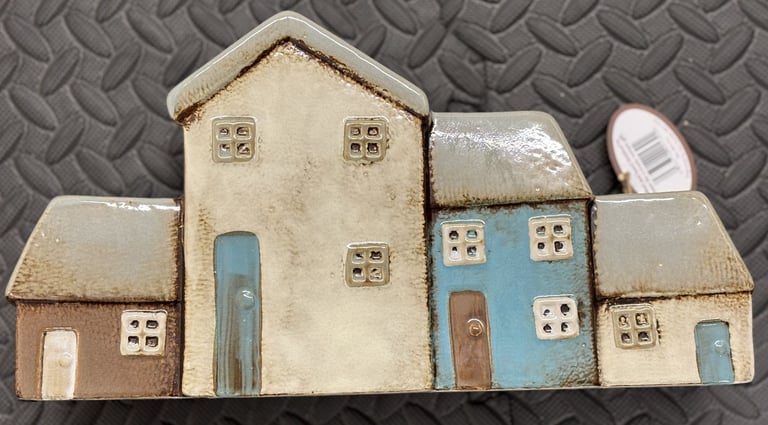 Four Cottage Glazed Ceramic Planter by Village Pottery (Brand new unwanted gift)