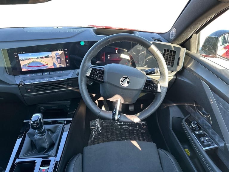 2025 Vauxhall Astra Astra 1.2 Turbo 130 Ultimate 5Dr Estate Estate Petrol Manual