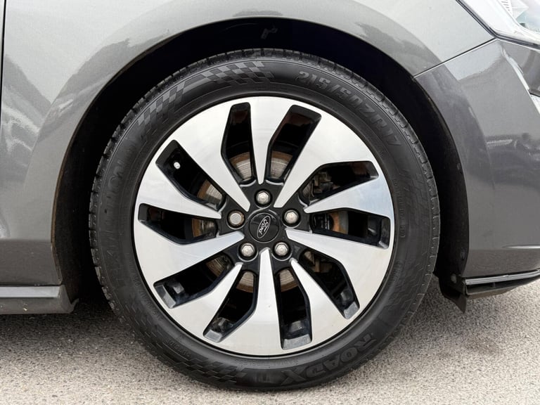 2018 Ford Focus 1.0T EcoBoost Zetec Euro 6 (s/s) 5dr HATCHBACK Petrol Manual