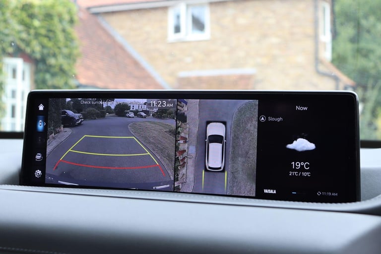 2025 Genesis GV80 2.5T Luxury 5dr Auto AWD [7 Seat] MPV PETROL Automatic