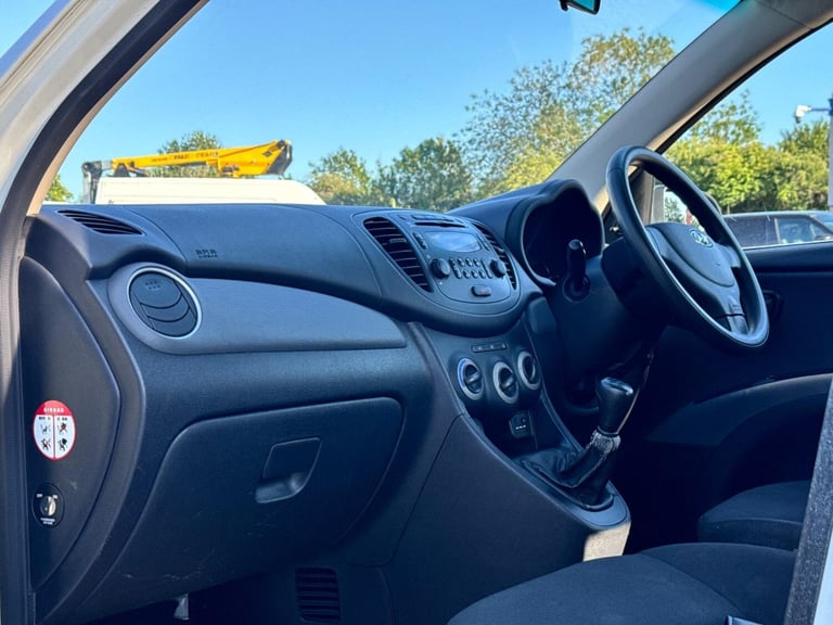 2012 Hyundai i10 1.2 Classic Euro 5 5dr HATCHBACK Petrol Manual
