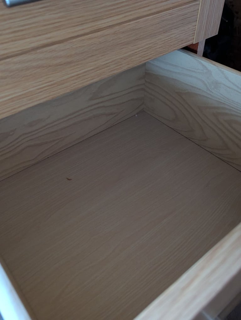 2 Drawer Bedside cabinet