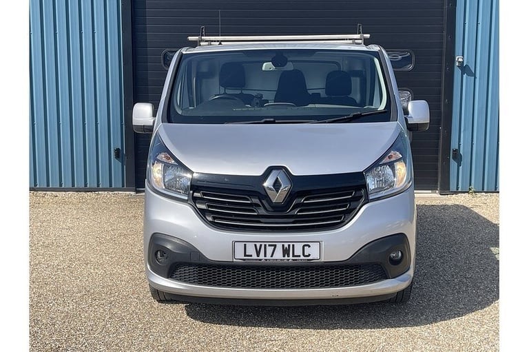 2017 Renault Trafic dCi ENERGY 27 Sport Nav Panel Van Diesel Manual