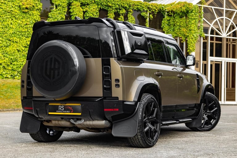 2024 Land Rover Defender 110 3.0 D250 MHEV XS Edition Auto 4WD Euro 6 (s/s) 5dr ESTATE Diesel Aut...